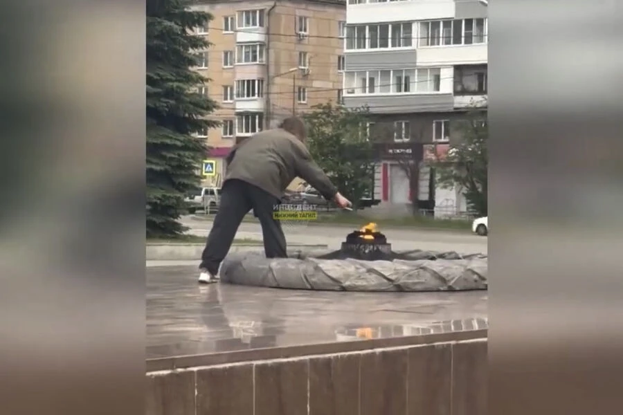 СКР возбудил уголовное дело в отношении 39-летней местной жительницы по статье об осквернении мемори