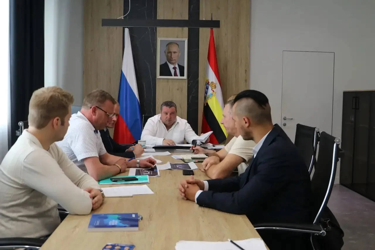 🗣️В Курске обсудили устранение последствий вандализма на новых трамвайных остановках