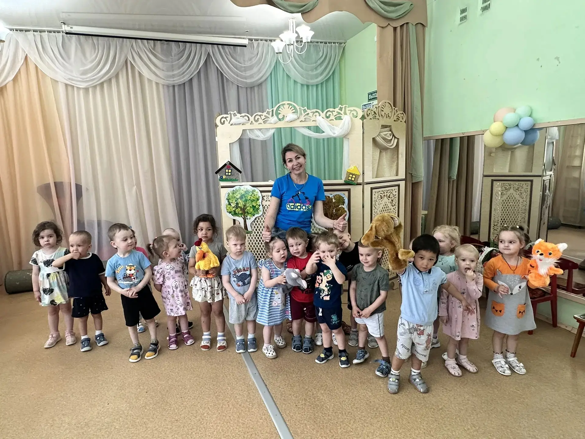 ✨ Волшебный день в группе № 2,4! ✨

Наши малыши погрузились в настоящую сказку — для них прошёл спек