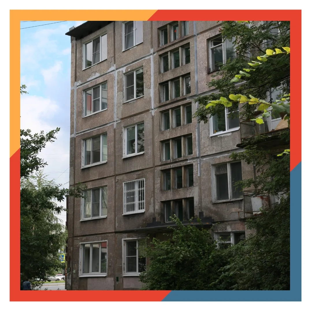 6 июня в 15:00 встретимся с вами на экскурсии "Район без излишеств"😉