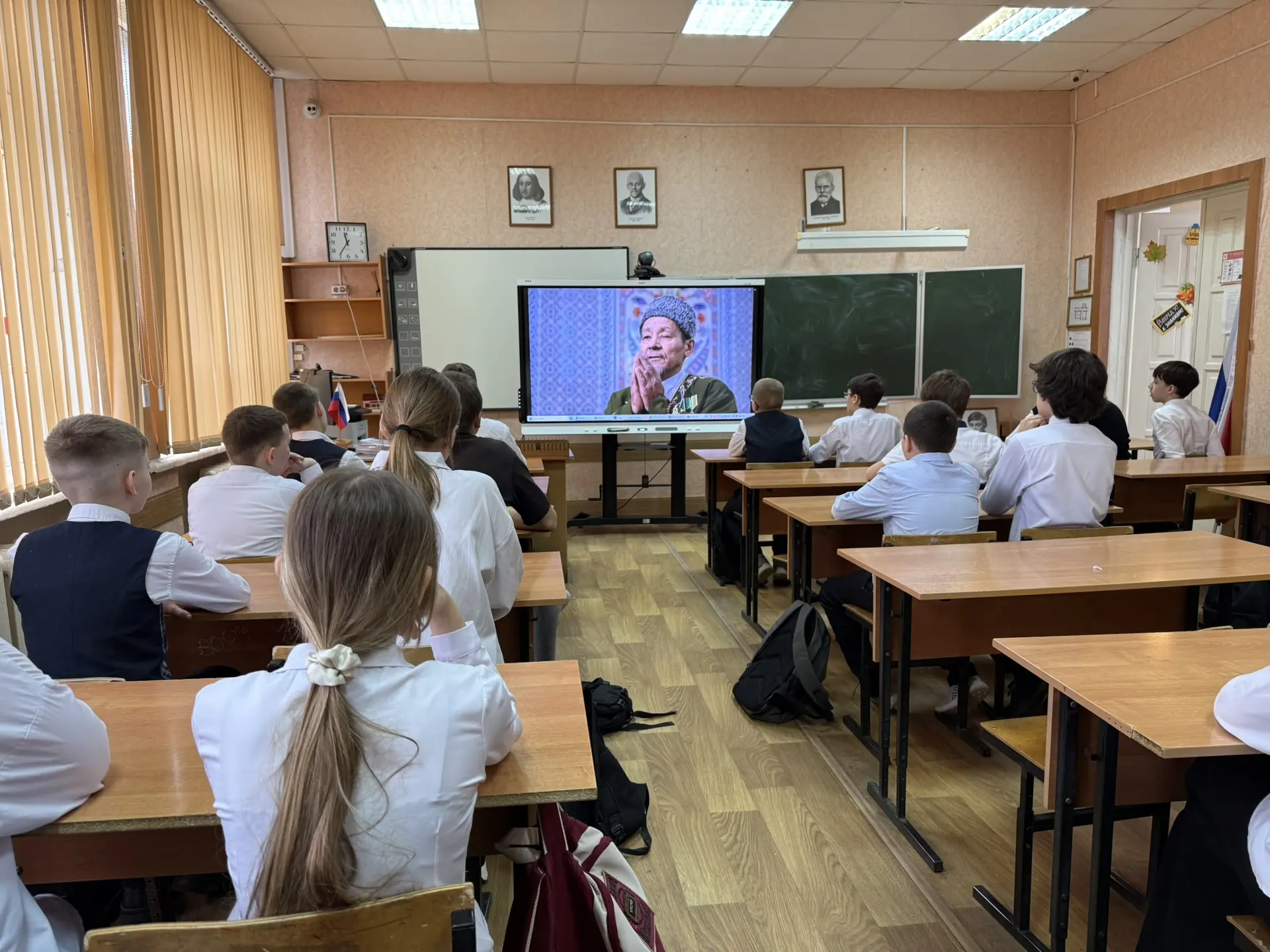 🇷🇺Разговоры о важном 🇷🇺  ✅ Сегодня в рамках курса внеурочной деятельности "Разговоры о важном" состо