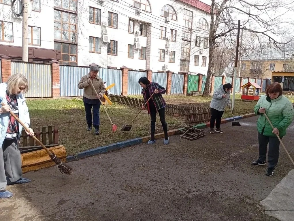🌿 Дорогие друзья! На этой неделе наш коллектив с душой и энтузиазмом принял участие в весеннем суббо