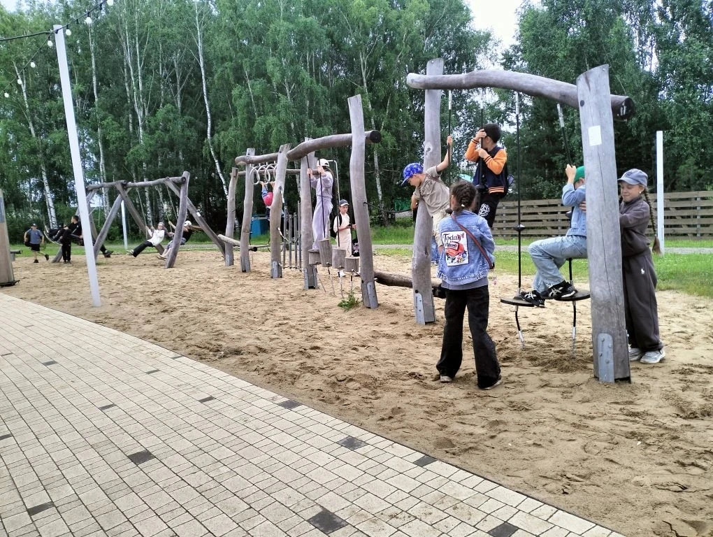 Мы также посетили набережную Балтаси .