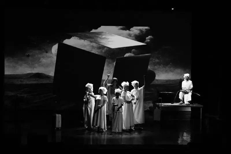🎭 В «Строгино» покажут необычную оперу «Транзит»