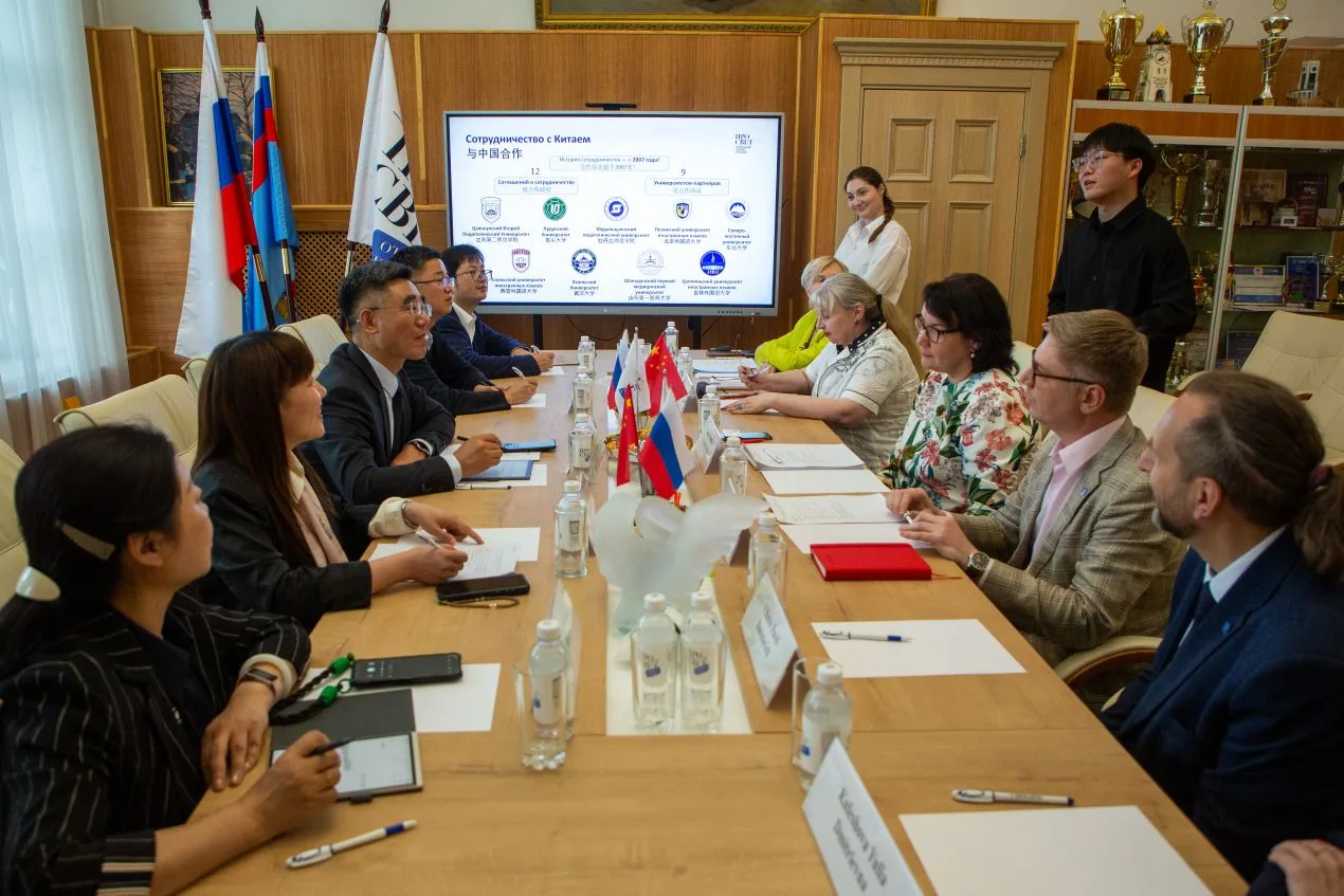 Курс на долгосрочное партнёрство 🇷🇺🇨🇳  20 мая дан официальный старт перекрёстным Годам образования Р