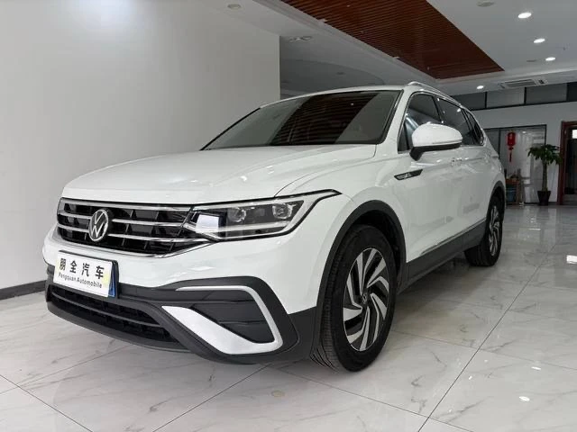 Подборка Volkswagen Tiguan от нашего менеджера Дарьи🚘