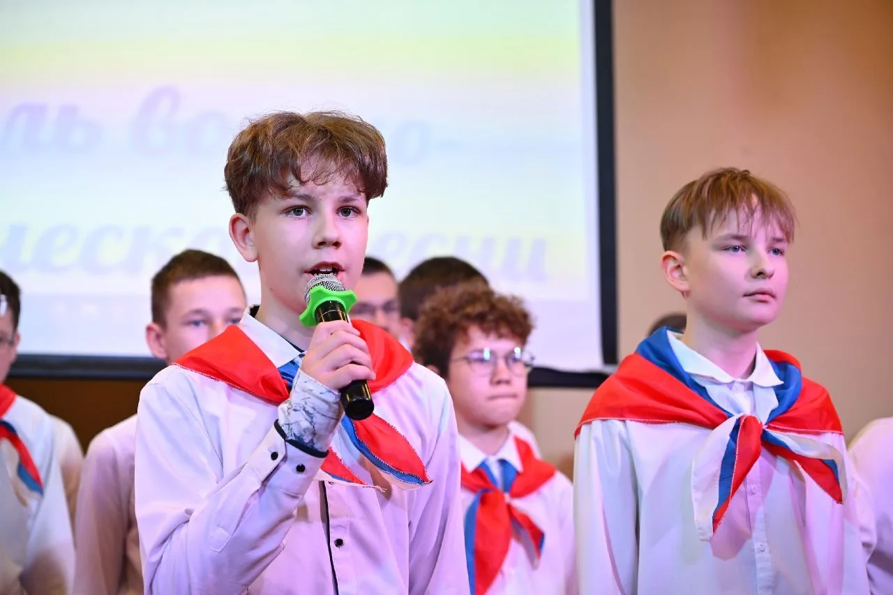 Музыка, объединяющая сердца🎶  ⭐️В стенах нашей школы сегодня зазвучали особенные мелодии — стартовал