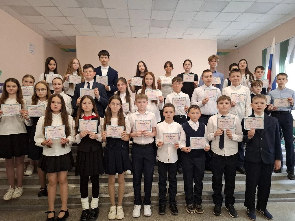🎉 Завершился учебный год! Все оценки выставлены, и впереди — долгожданные каникулы и ц...