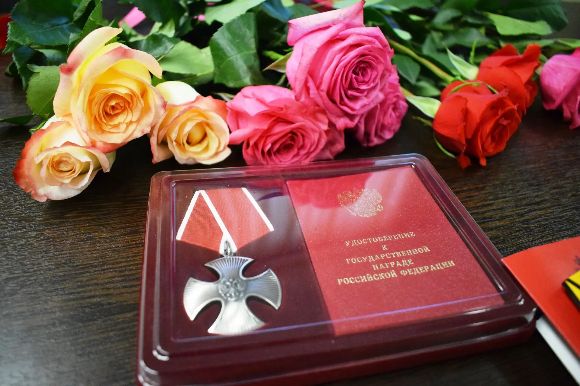 В городской администрации Тынды состоялась церемония передачи государственных наград родным и близки