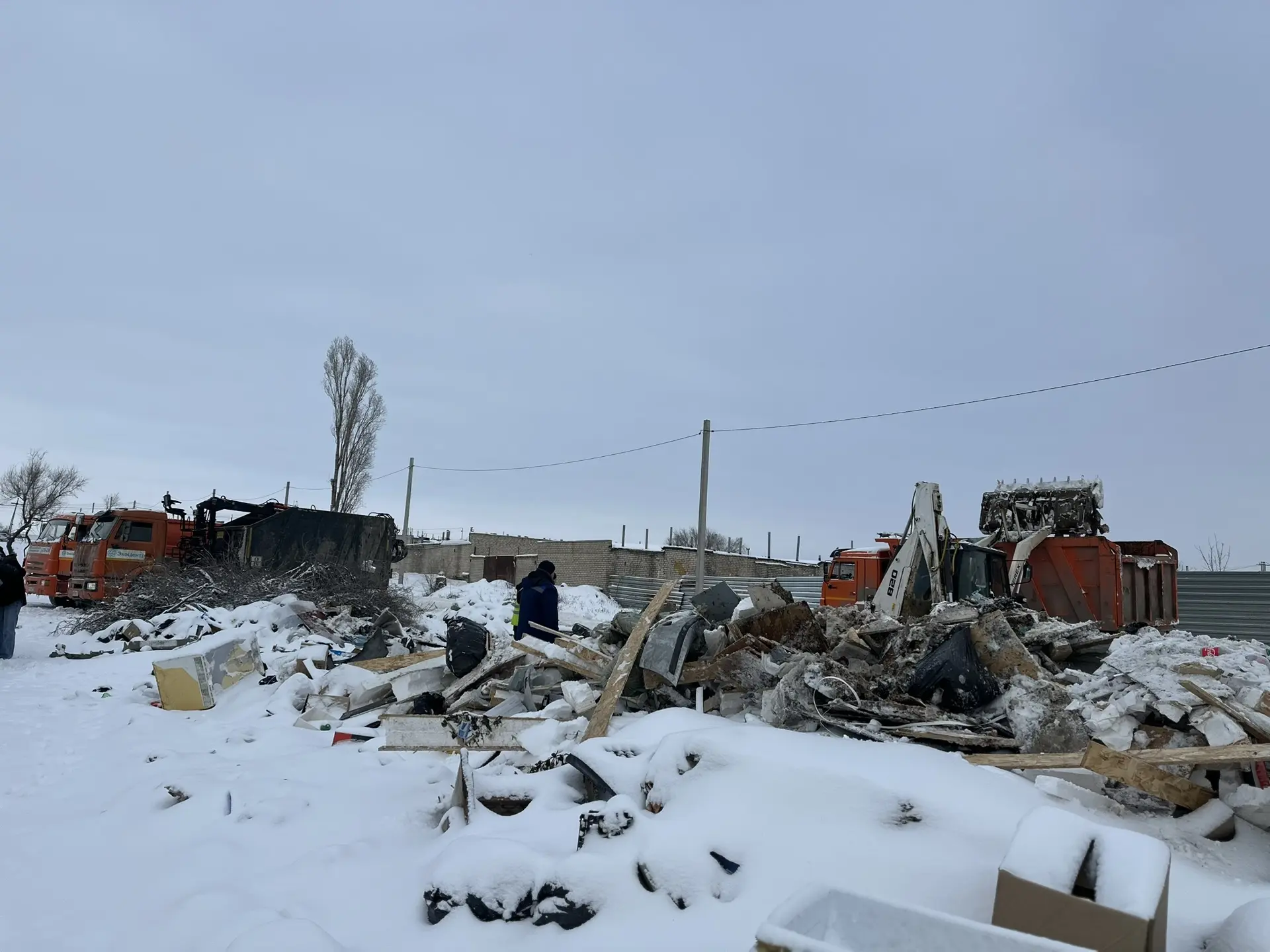 ✅В Волгограде регоператор приступил к зачистке крупнейшей свалки в Краснооктябрьском районе   📅На ее