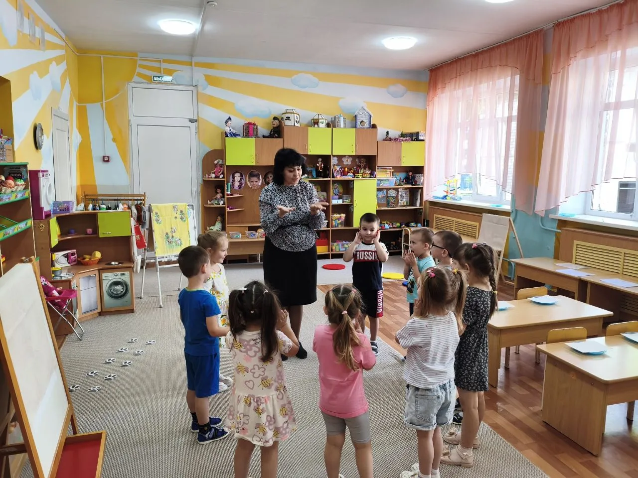 Сегодня в младшей группе № 4 прошло итоговое занятие по познавательному развитию "Помож...