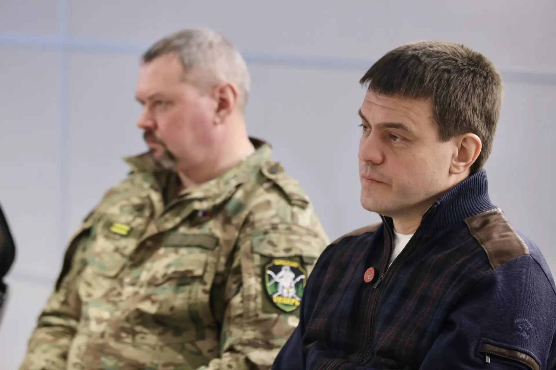 В национальном центре «Россия» на Енисее провели встречу с участниками боевых действий, представител