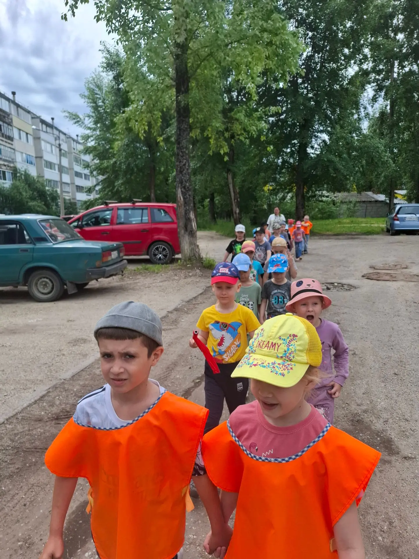 🌟⚽ Дружеский футбольный матч между детскими садами 45 и 89! ⚽🌟

Сегодня на базе  МАДОУ "ЦРР-детски