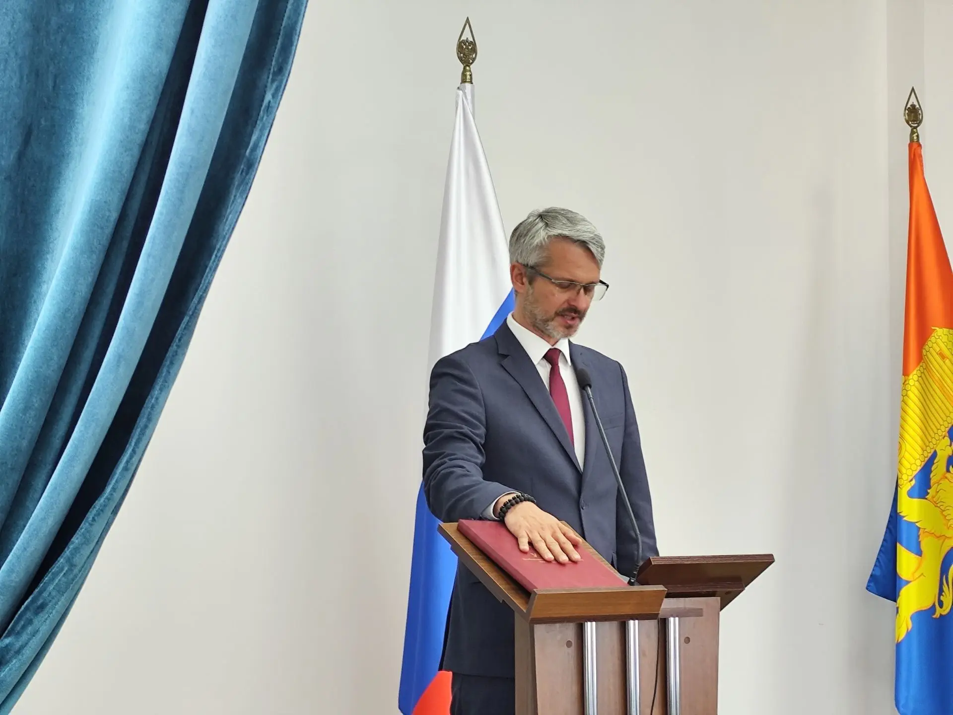 На торжественном заседании Совета депутатов Тамбовского муниципального округа Тамбовско...