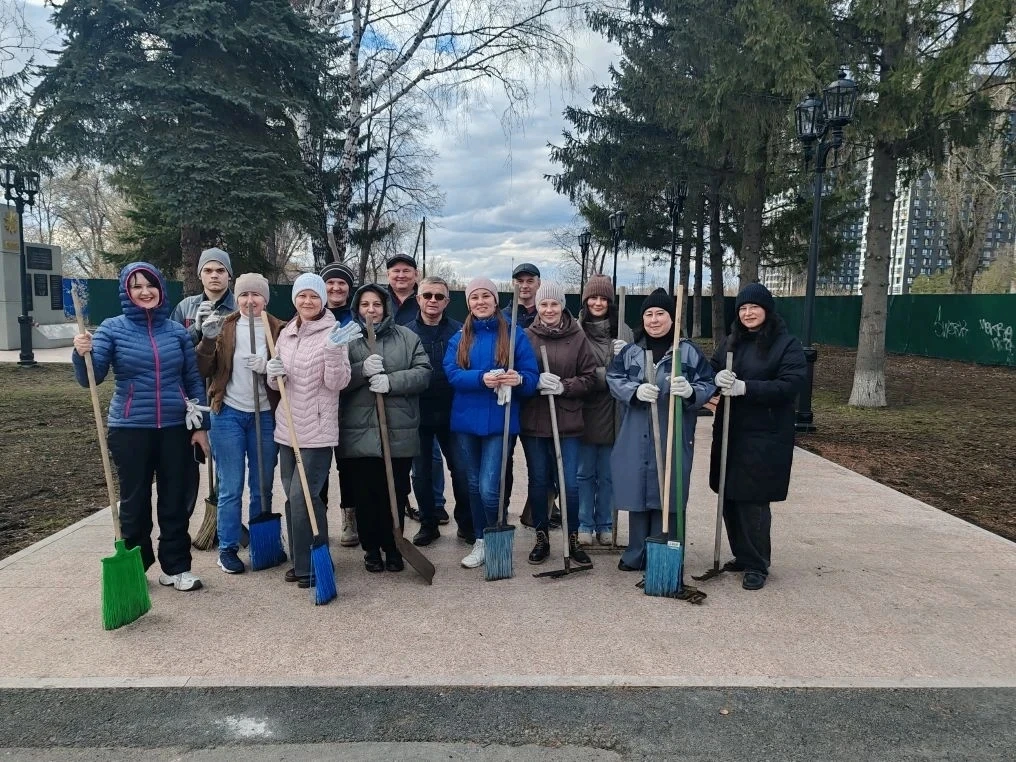 На улицу Комбинатскую тоже заглянул фестиваль «Чистый город — общее дело»
