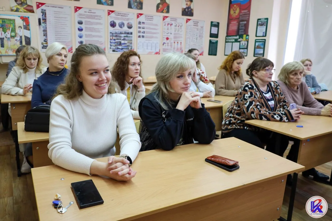 Открыли двери в страну Орлят! 🤩   День открытых дверей объединил более 60 активных участников програ