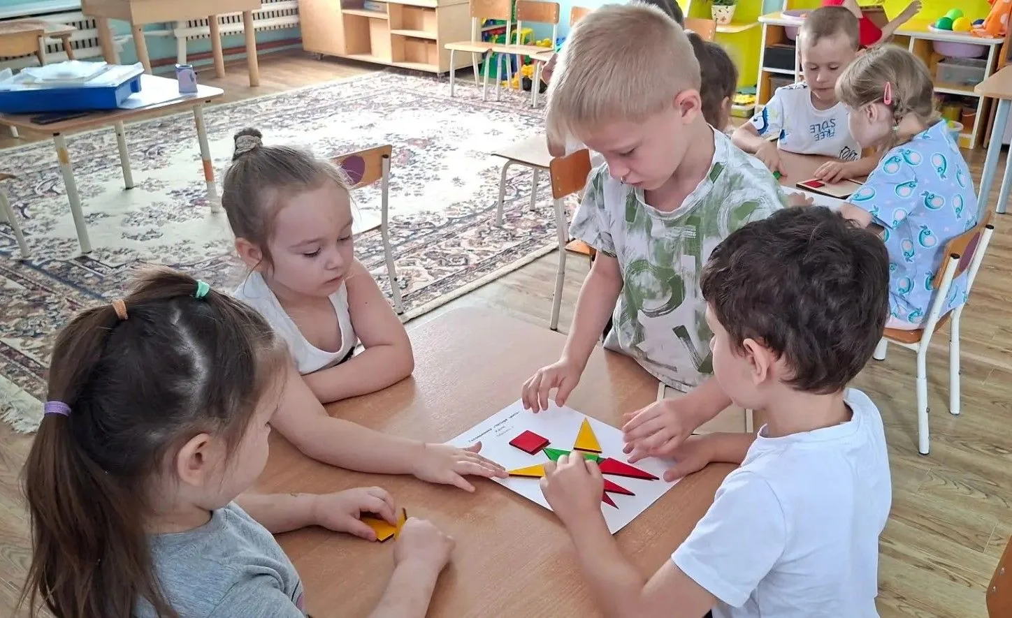 День головоломки в подготовительной группе: когда думать — это весело!