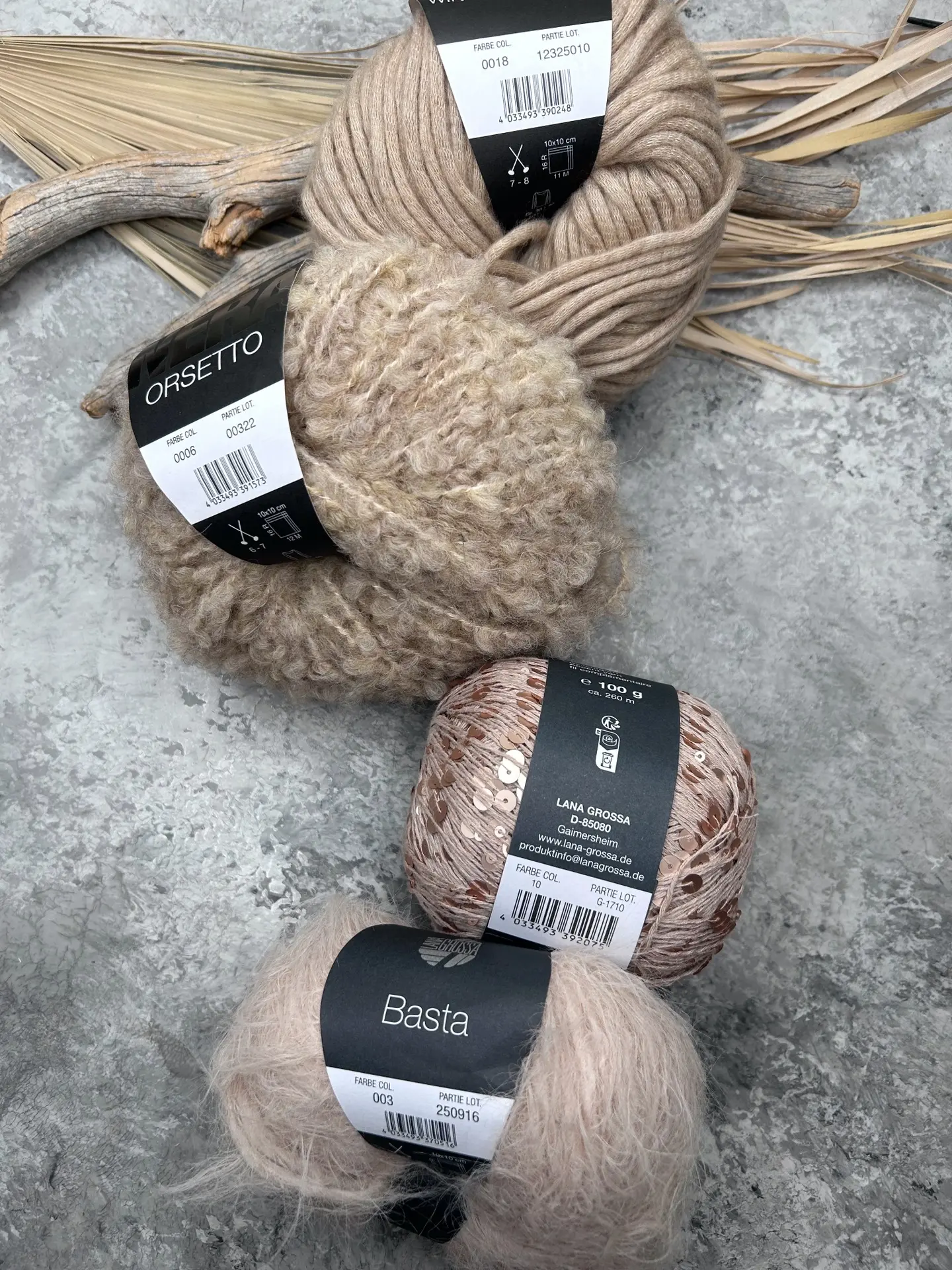 Собрали самые разные цветовые сочетания для пледов 🧶
