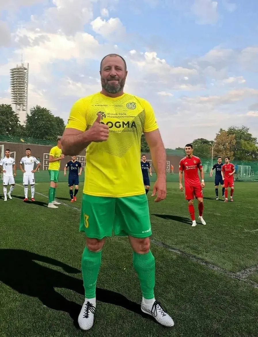 ⚽️ ГДЕ Я, А ГДЕ МУНДИАЛЬ⁉️
 
⚠️ 13 июля 1930 года началась великая футбольная история! В Уругвае ста