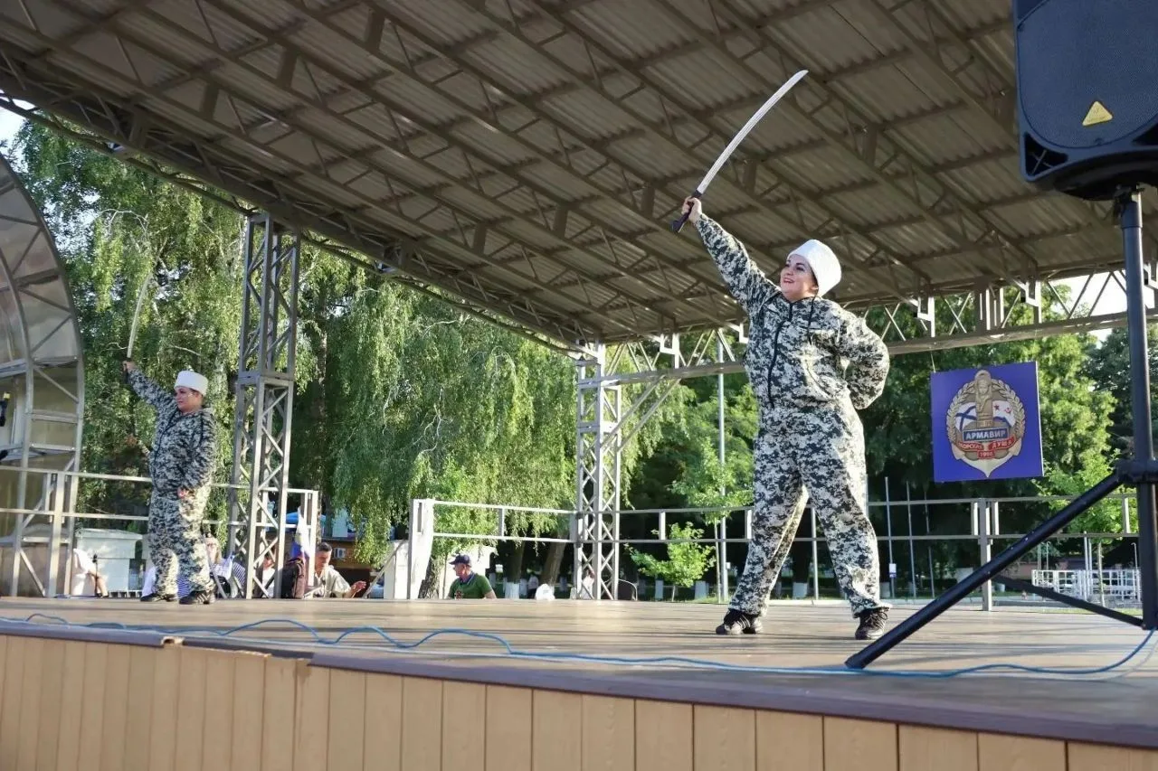 💪В Армавире ярко отметили День Военно‑морского флота! 

25 июля в парке «Сфинксы» прошла масштабная
