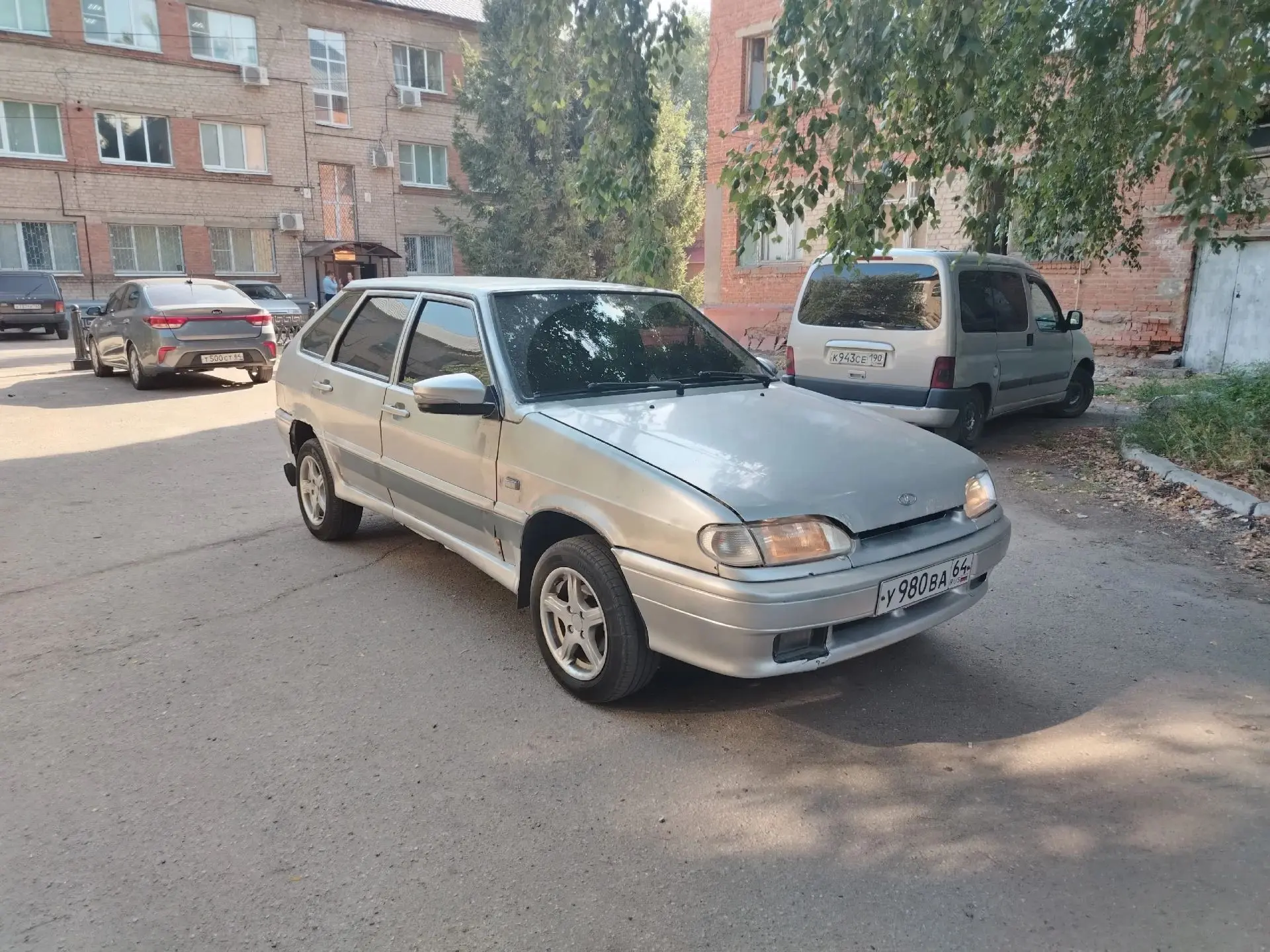 Продам 2114.2003г.в отличном состоянии на дисках. На уверенном ходу. 90т.р.небольшой то...