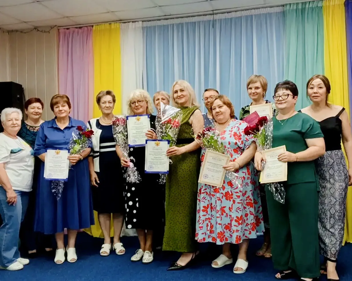 👩🏼‍⚕️19 июня, в преддверии Дня медицинского работника, в актовом зале детского дома состоялось наг