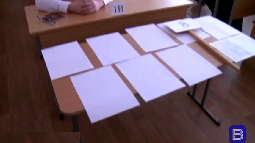 Сегодня стали известны результаты ЕГЭ по математике

Одиннадцатиклассникм сегодня сдавали  единый го