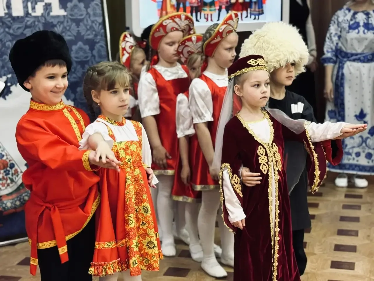 🤝 Сила в единстве: АГПУ и «Орлята-дошколята» за дружбу народов!  24 апреля стены детского сада №11 н