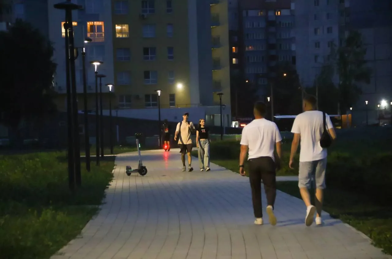💡😃В парке за ТРЦ «Европа» включили освещение

В парке на улице Шумакова, 9 продолжается второй эта
