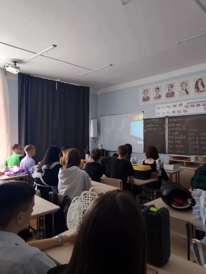 19 мая наша школа присоединилась к важному мероприятию — краевому классному часу для уч...