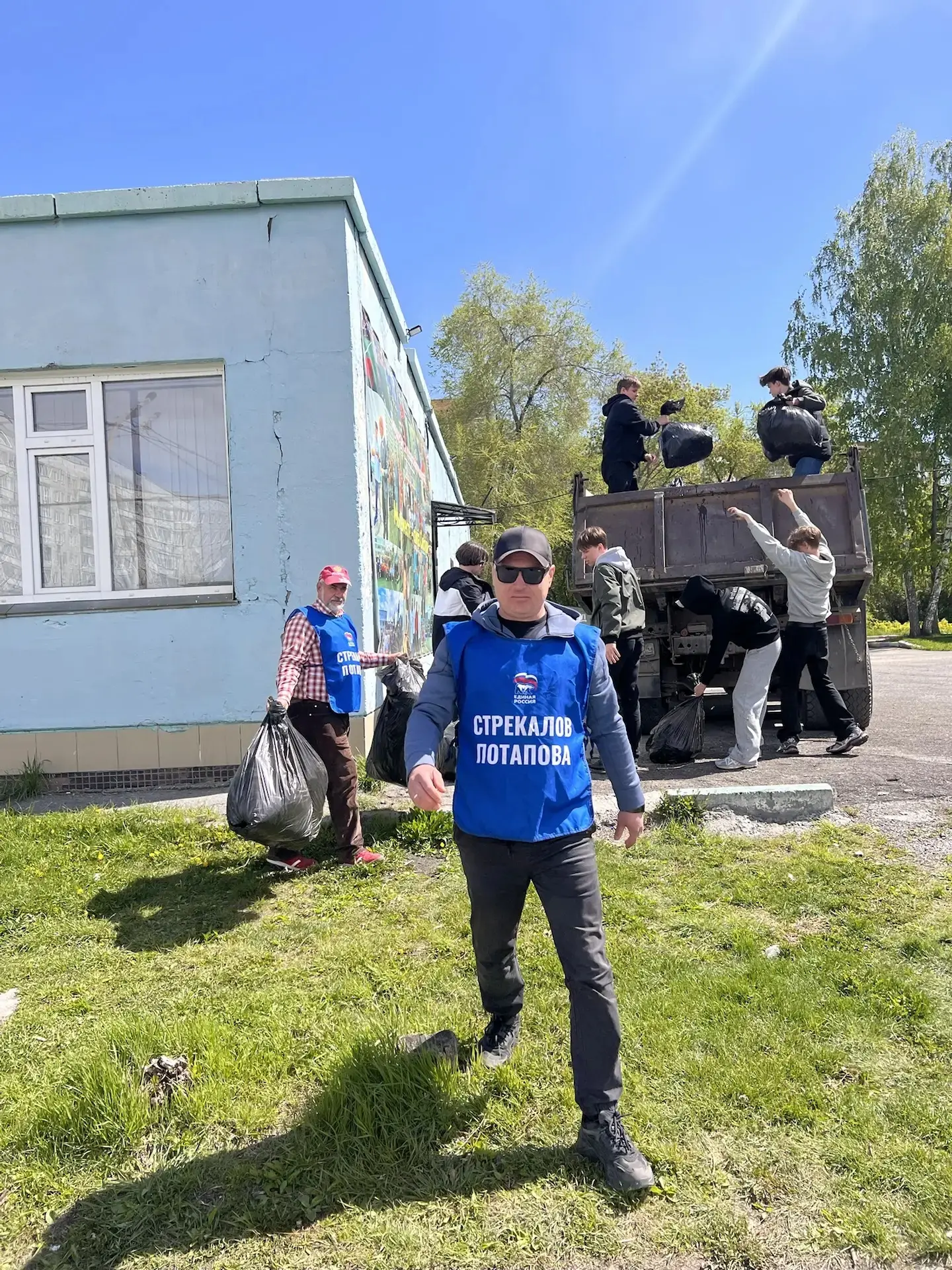 При поддержке Стрекалова Василия Валентиновича, депутата Совета депутатов города Новосибирска и Пота