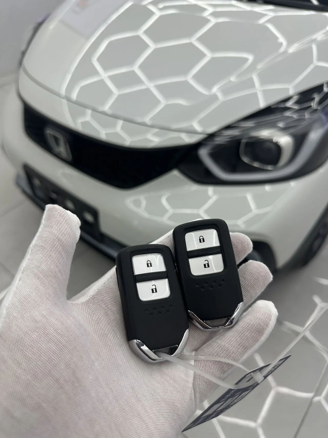 Сегодня в Уссурийске передали нашему клиенту Honda Life, купленную и доставленную из Китая.

Цена со