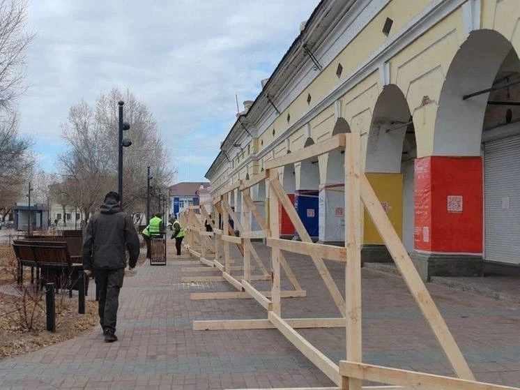 Бурятия получит 80 млн рублей на ремонт Гостиных рядов

Средства направят на реставрацию инженерных 
