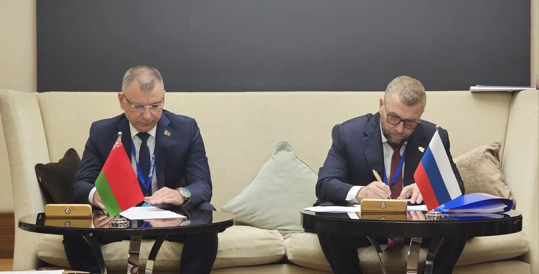 Двусторонняя встреча руководителя ФТС России Валерия Пикалёва и председателя ГТК Республики Беларусь