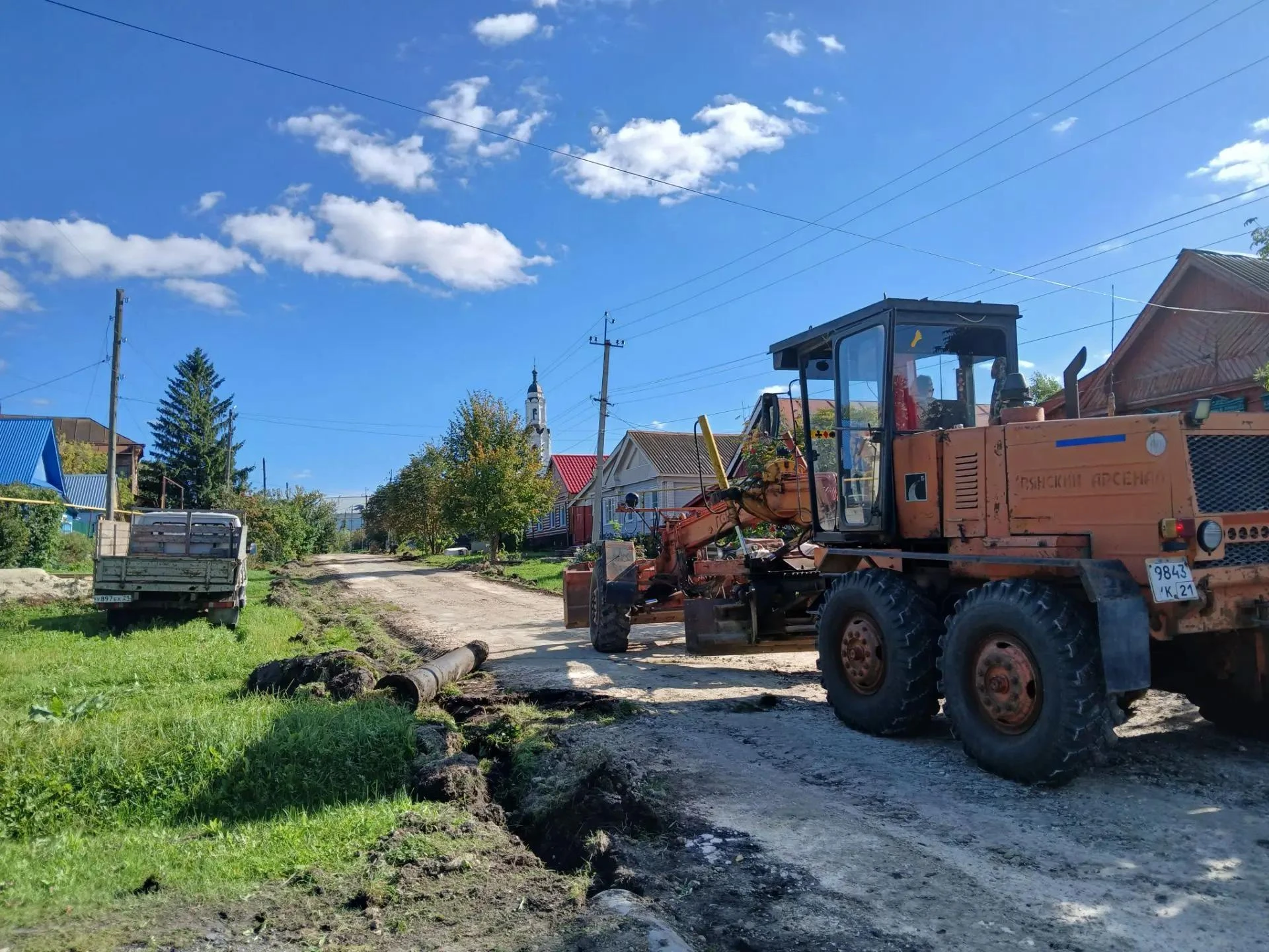 🚧 В Порецком стартовал ремонт еще одной дороги!