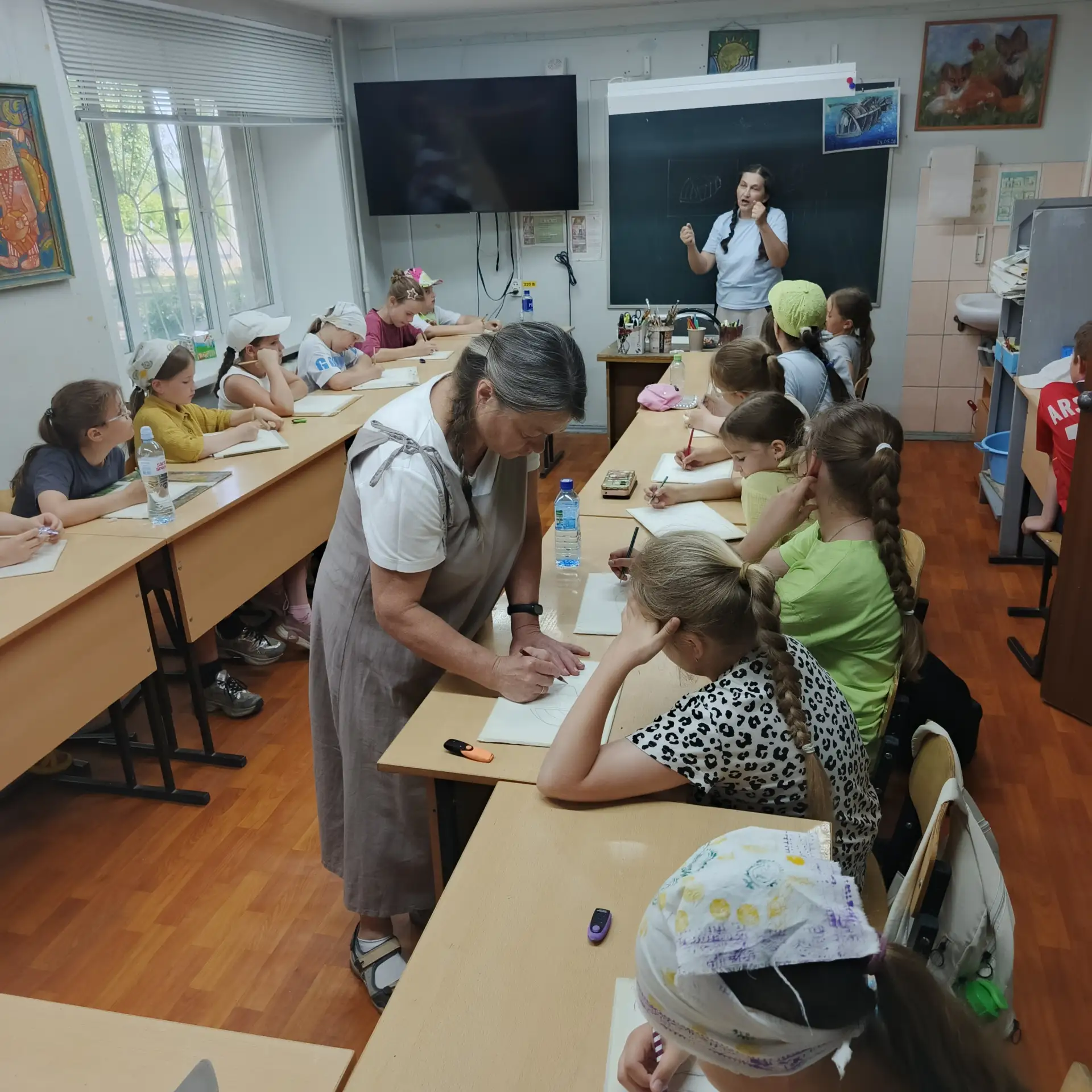 Утро встретило нас ласковым солнцем☀ и свежим воздухом🌀, пробуждающим к новым открытиям.
Первым дел