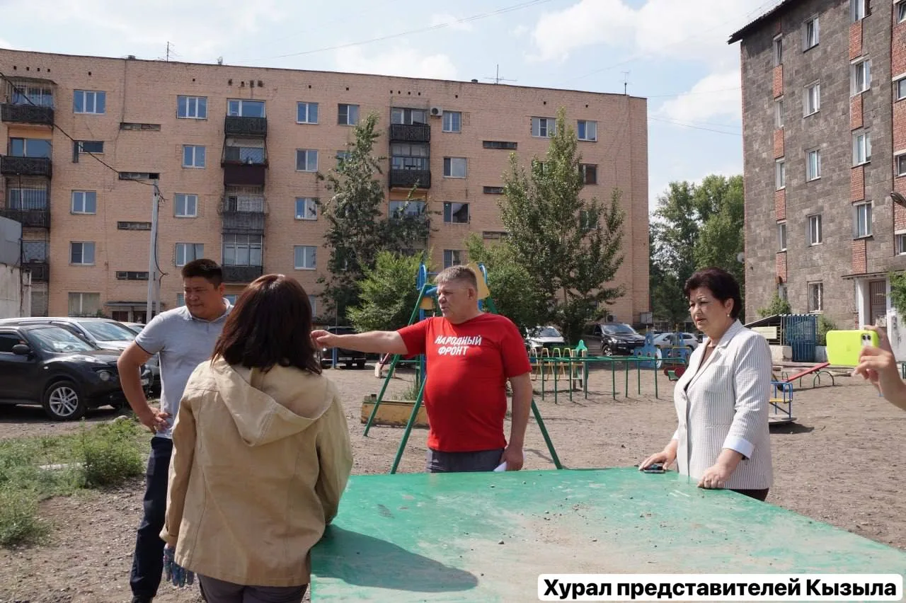 ❗️ Проверяют состояние детских игровых площадок в Кызыле

В Кызыле прошёл рейд по детским площадкам 