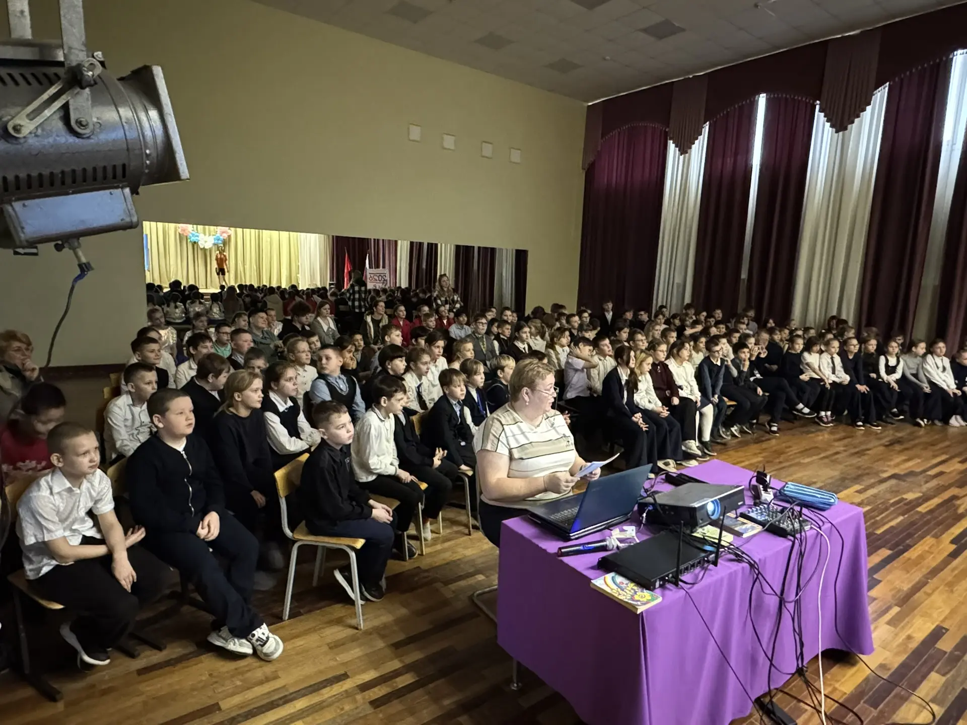 🎉 Это было... ВРЕДНО, но невероятно ИНТЕРЕСНО! 🎉  🗓️Вчера наша школьная театральная студия «ШОКОЛАД»