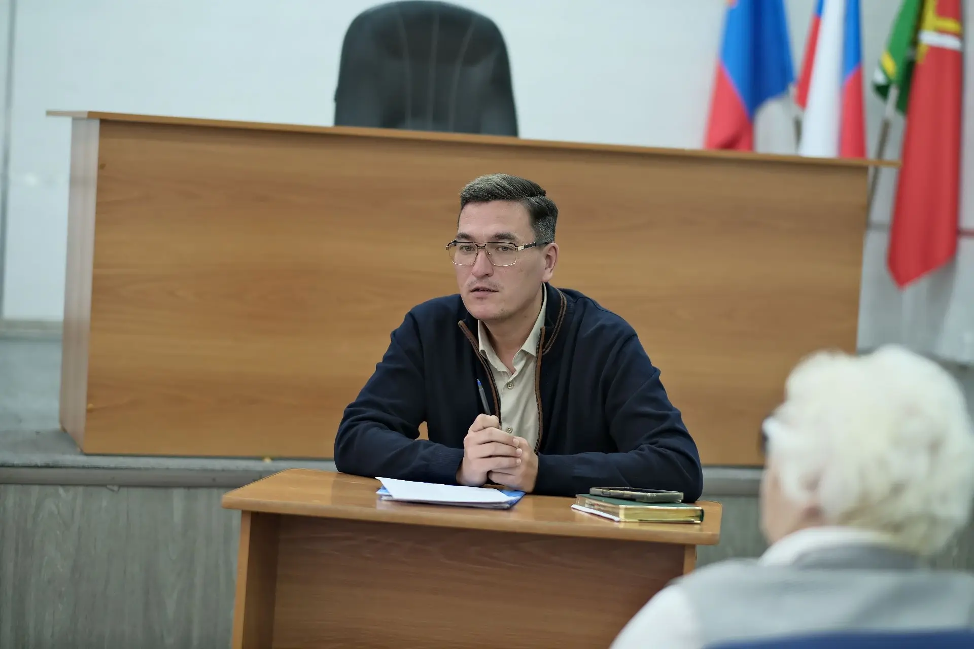 В зале администрации Тяжинского муниципального округа прошло третье в текущем году засе...