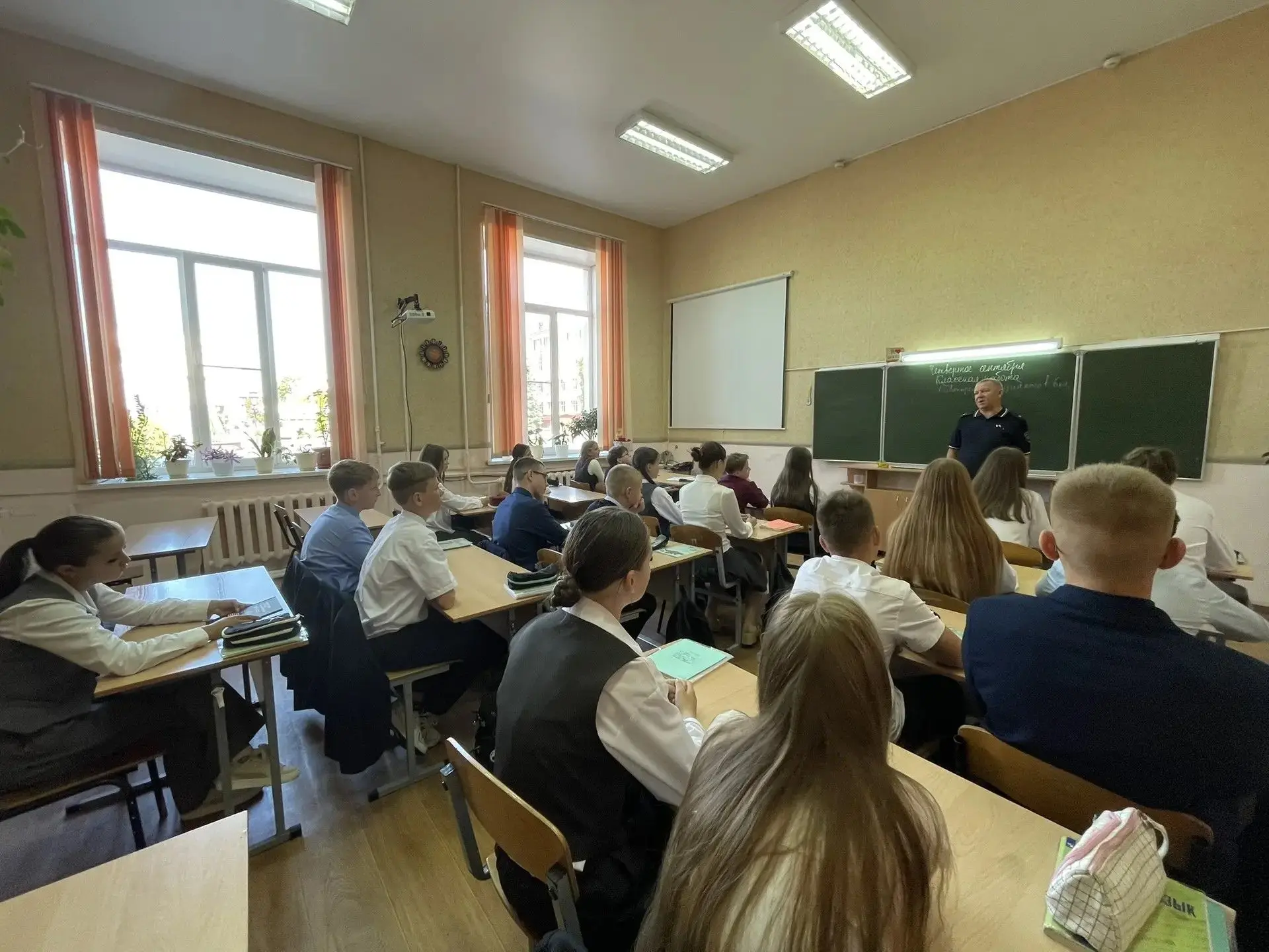 4 сентября в рамках межведомственной профилактической операции в МБОУ‑СОШ № 2 им. А. И....