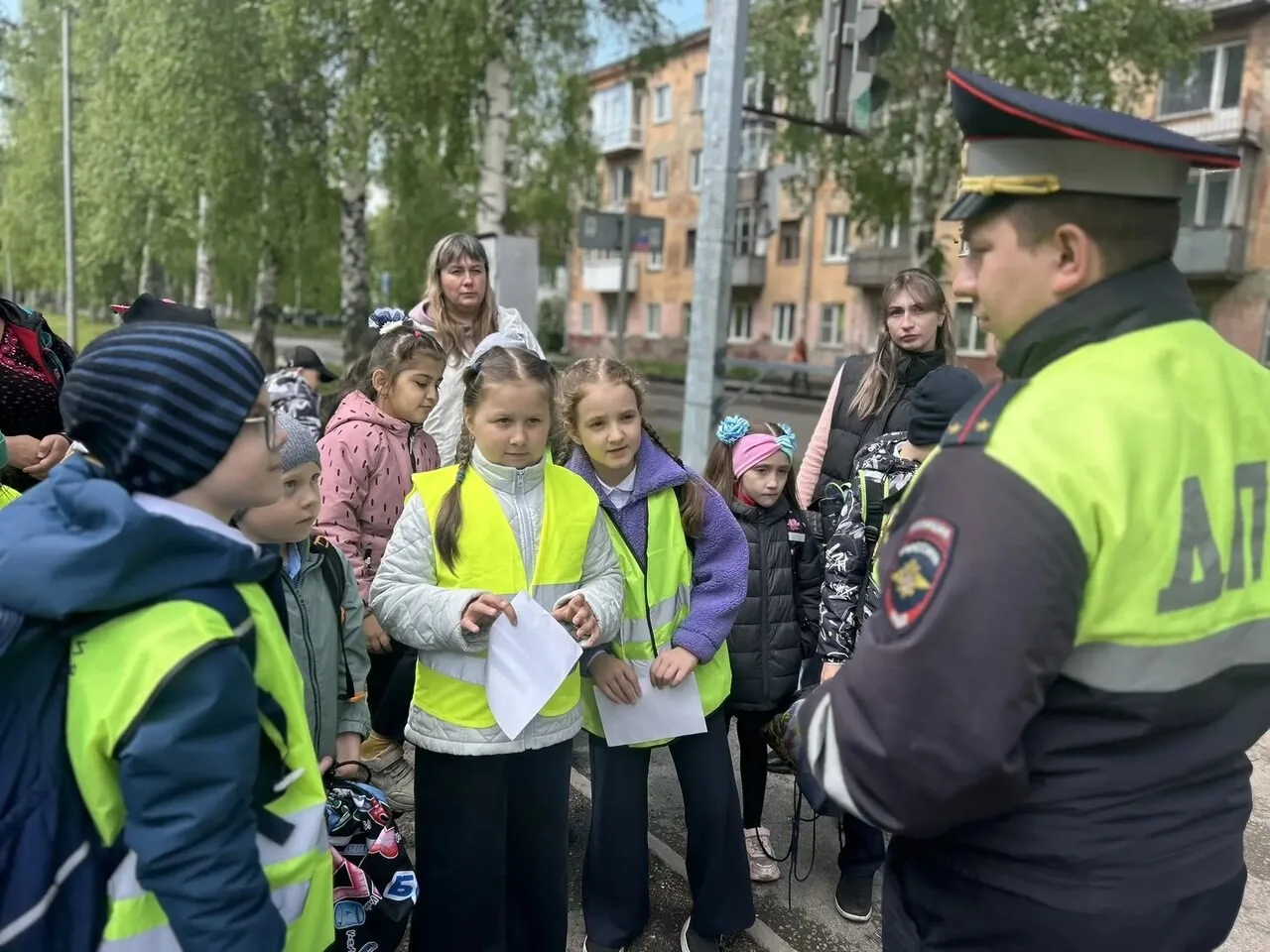 Сотрудники Госавтоинспекции Новокузнецка совместно с представителями «Родительского патруля» и ЮИД ш