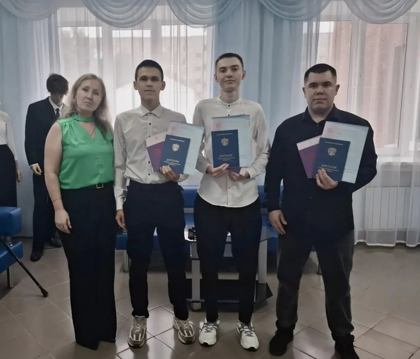 🎓 Дипломы вручены — впереди новая глава!

30 июня официально завершился важный этап в жизни наших в