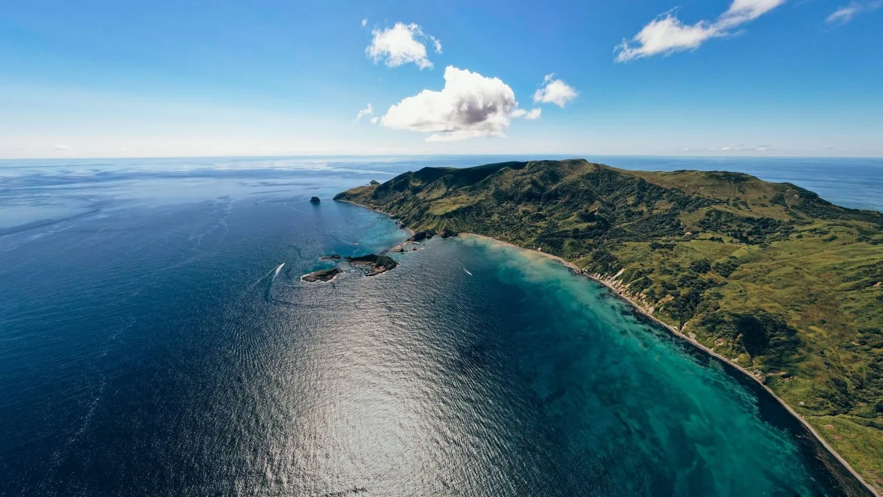 🏝️ Остров вдали от привычного мира