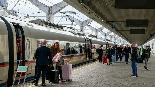 Электрички с Московского вокзала переведут на Волковскую к концу 2027 года. Об этом зая...