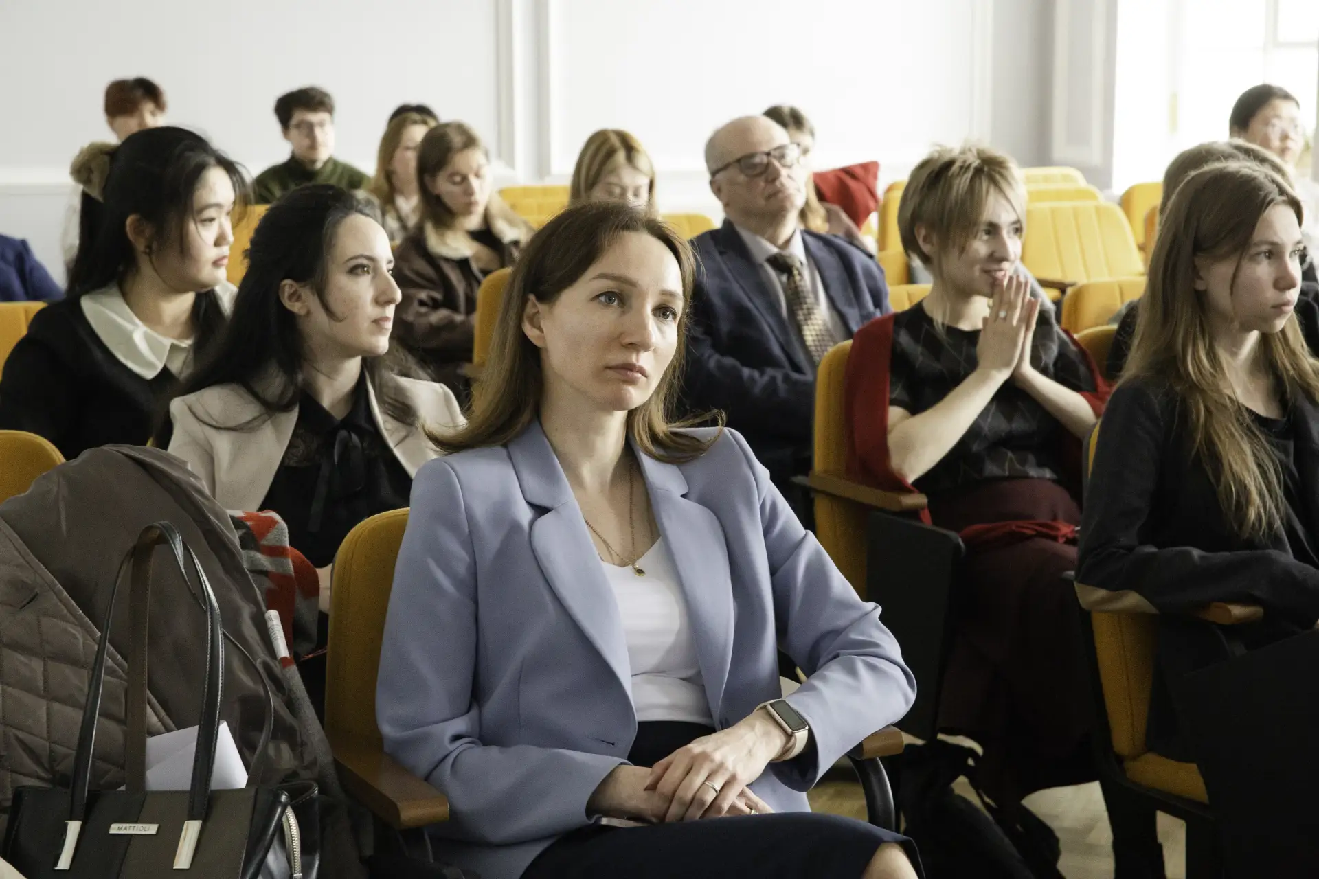 🧑‍🎓 В СПбГУ начался сезон защит выпускных квалификационных работ!
