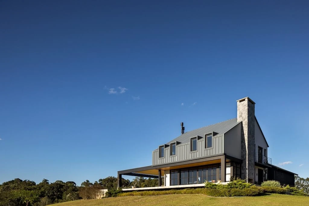 ▶ Terra Catarina House / Nola Arquitetura