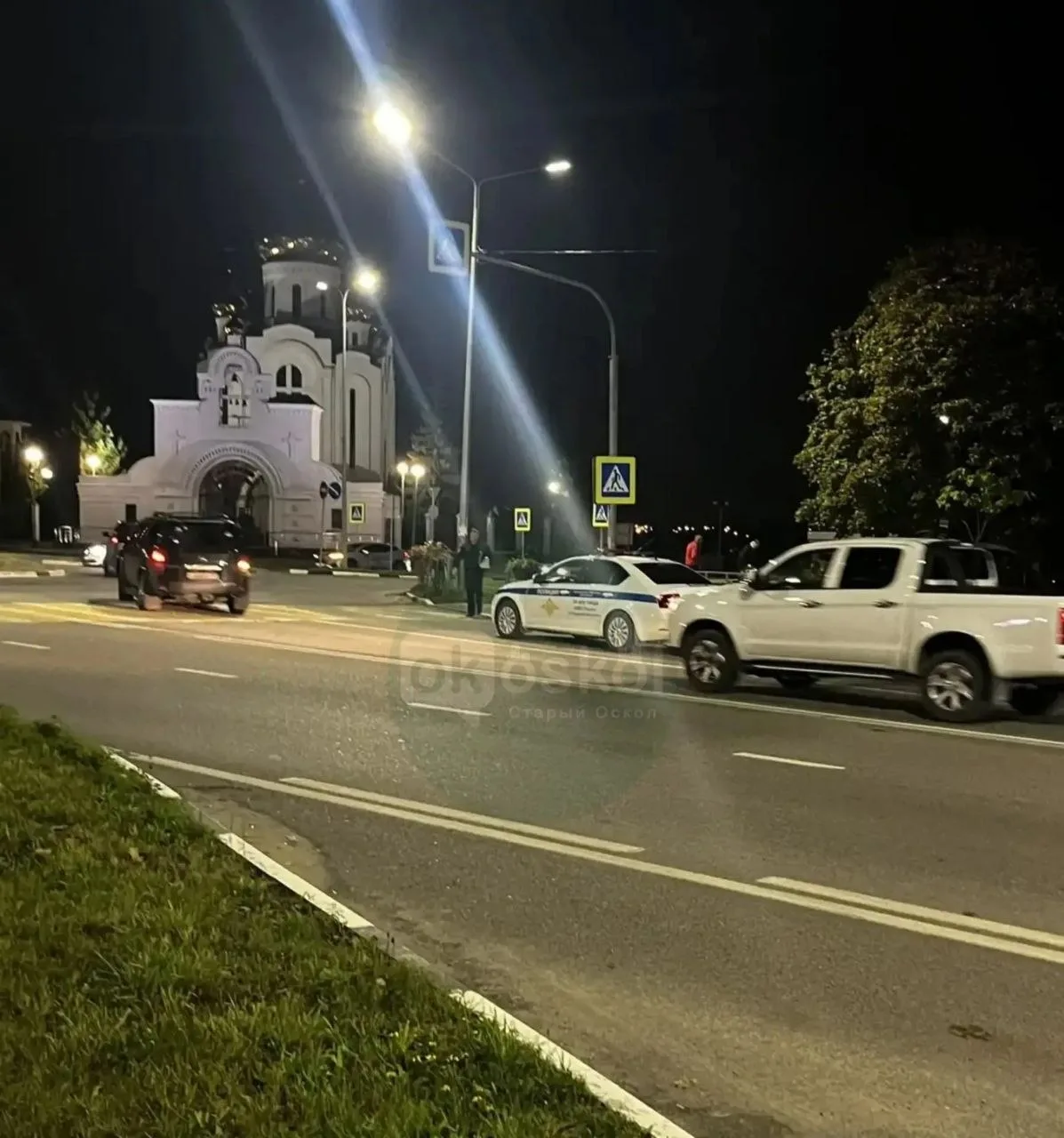 На кольце «Зелёный Лог» автомобиль наехал на коляску с маленьким ребёнком на пешеходном...