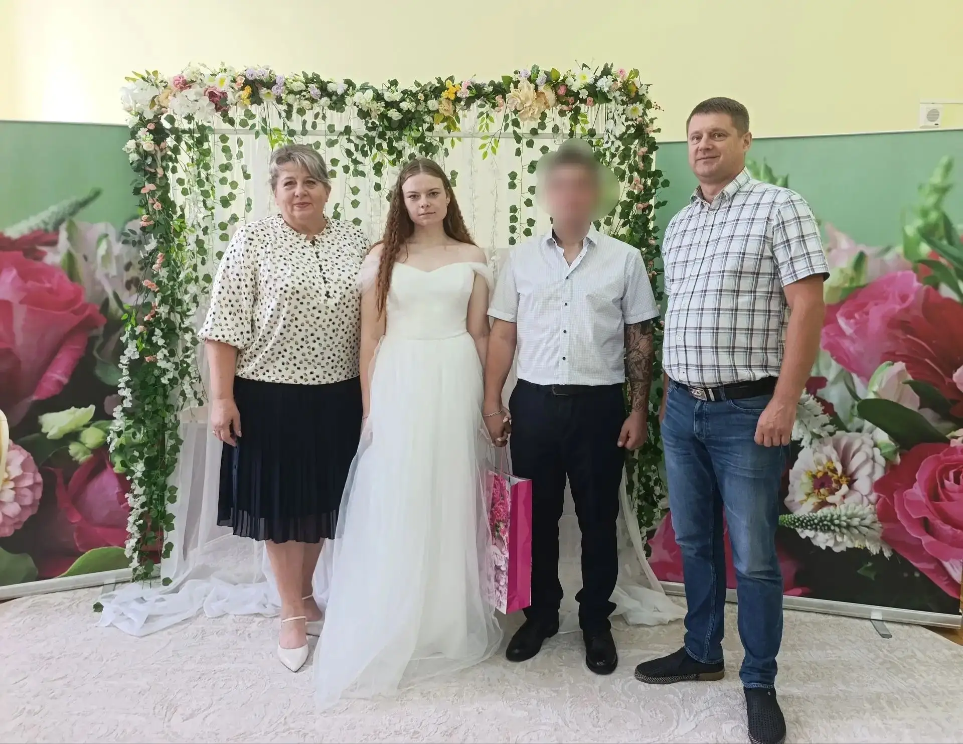 Сегодня в отделе ЗАГС администрации Мантуровского района отметили рождение новой семьи....