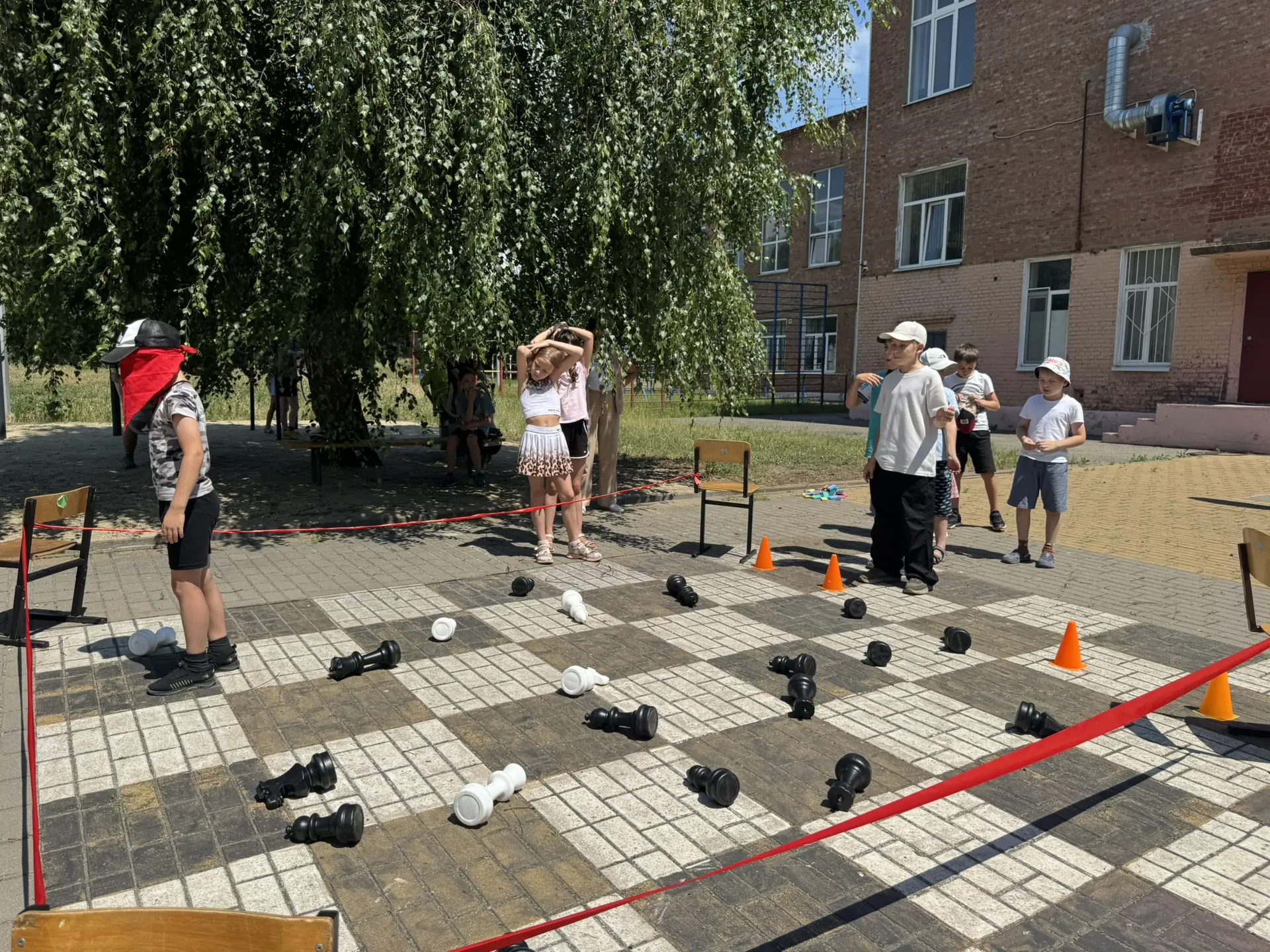 🌞 Второй день в пришкольном лагере: приключения, открытия и новые друзья! 
 
Наш второй день пролет