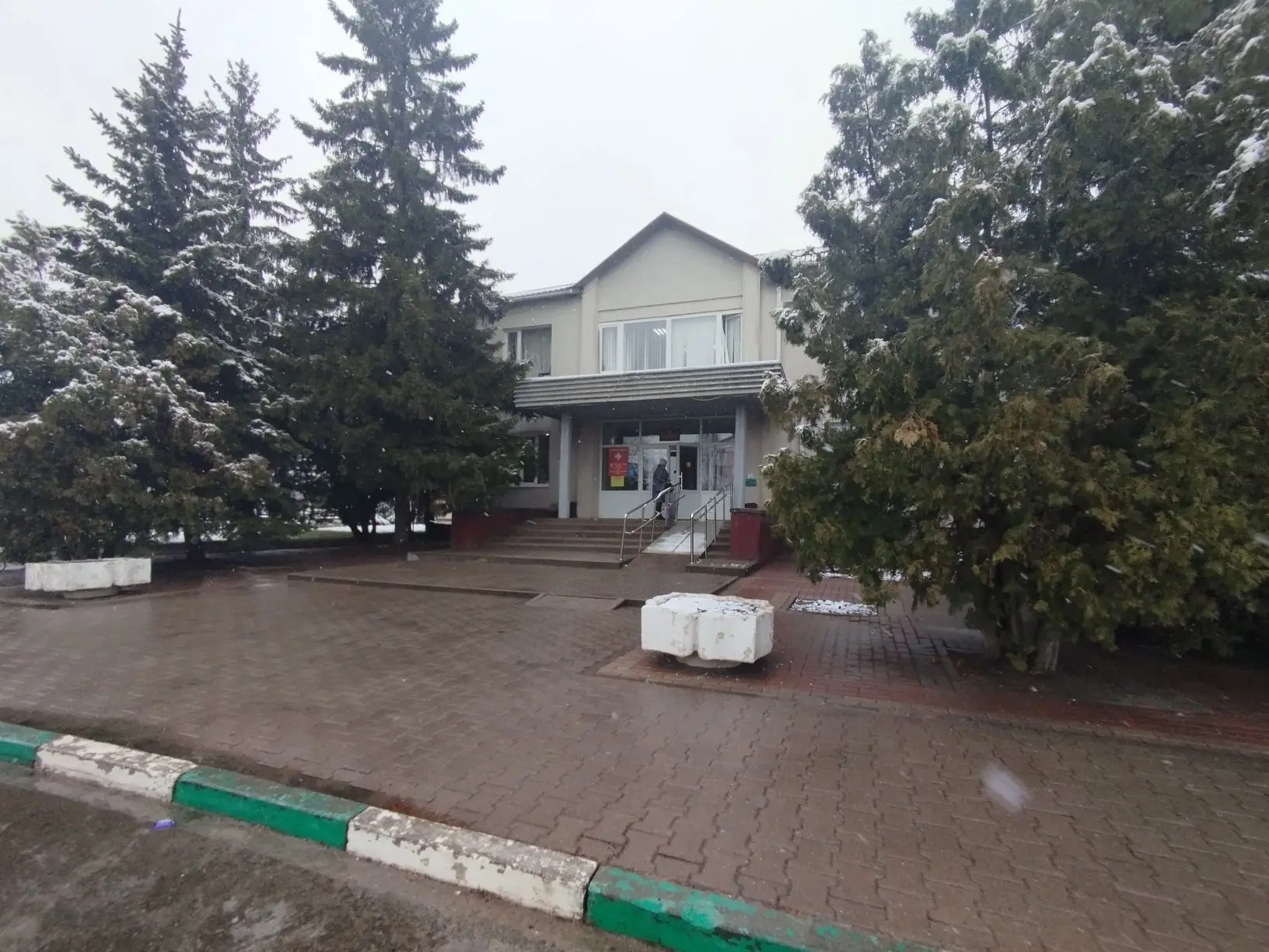 Смотрю в окно и понимаю, Весна наступит только к маю🌾✨